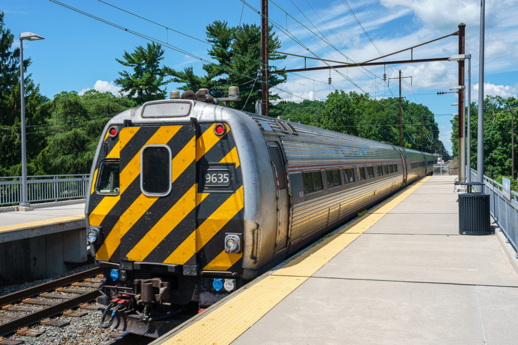 Amtrak in Elizabethtown photo by George Sheldon